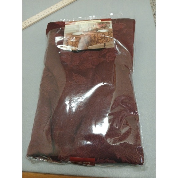 Bed Bath & Beyond Other - Bed Bath & Beyond AUTUMN HARVEST -WINE- ROUND Tablecloth 70" for 4-6 persons